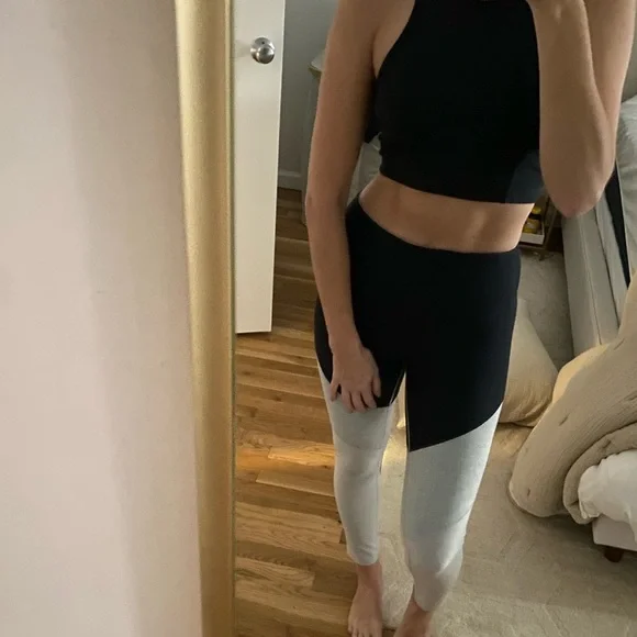 Outdoor Voices Set - Picture 1 of 2